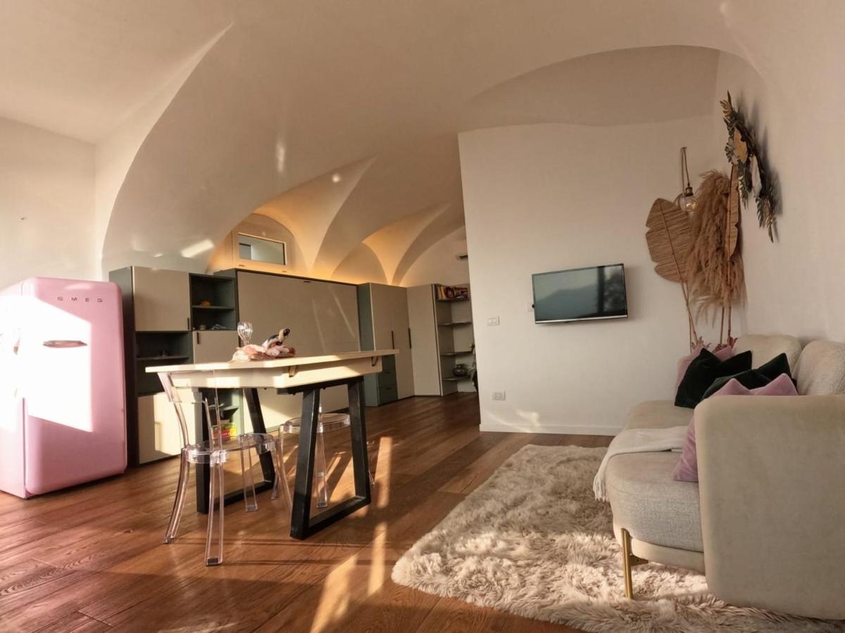 Gioiello Sul Lago D'Iseo Sale Marasino Dış mekan fotoğraf